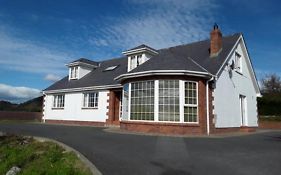 Castleview, Spacious 5 Bedroom House With Stunning Views
